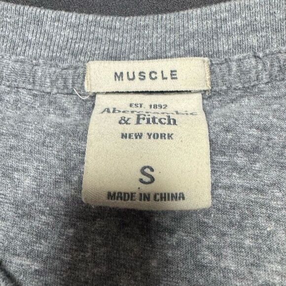 Vintage Abercrombie & Fitch Muscle Mens T Shirt Size Small Preppy Y2K Gray - Picture 3 of 10